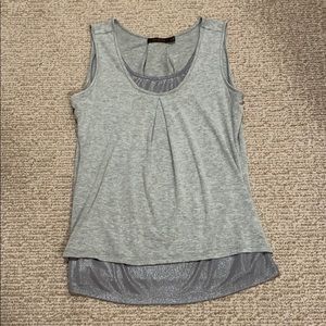 The Limited Size M Gray Top
